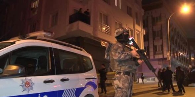 İstanbul'da kimlik soran polise ateş açıldı