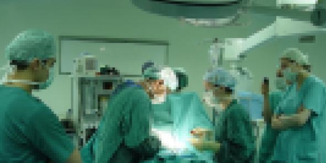 Anestezi teknikeri 7 kız öğrenciyi taciz etti