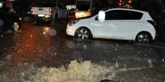 Trakya'da etkili olan sa�anak ya�am� olumsuz etkiliyor