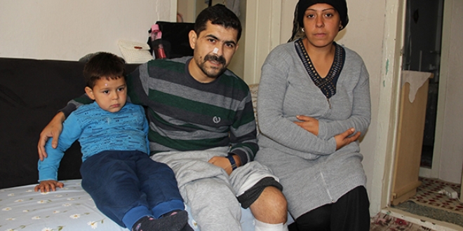 Ya�arken ��r�meye ba�lad�