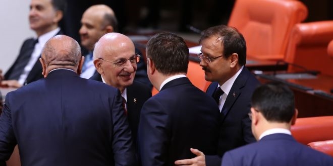 İsmail Kahraman, 289 oy alarak TBMM Başkanı seçildi
