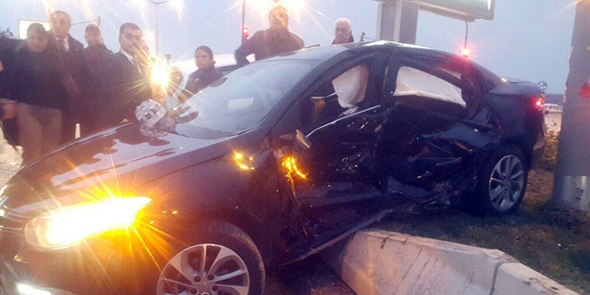 CHP'li belediye bakan, trafik kazas geirdi