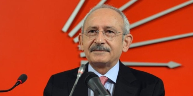 K�l��daro�lu, ��retmenlerle bir araya geldi