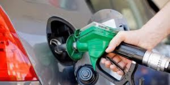 1 ayda benzine 28 kuruş zam yapıldı