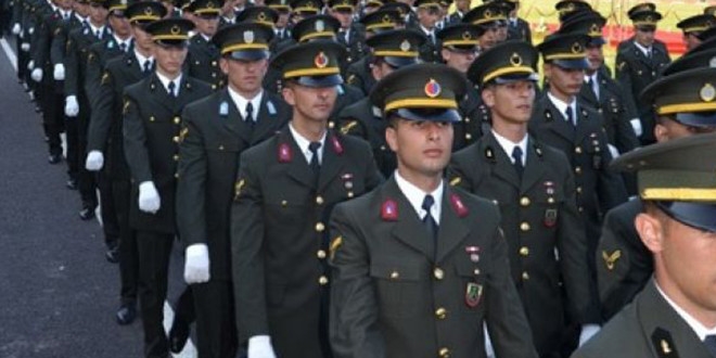 'Astsubaylık eğitimi 4 yıl olsun' teklifi