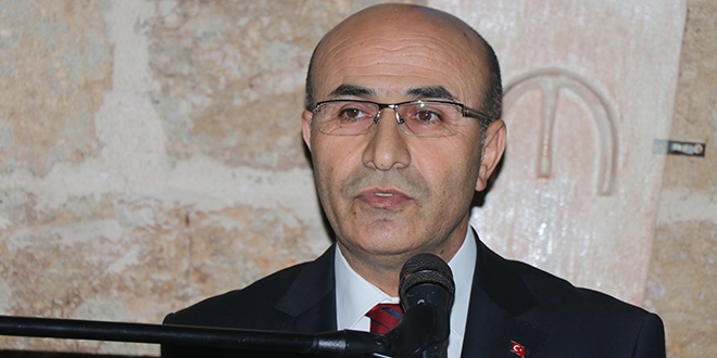 Vali'den darbe gecesi albaya 'kafana sıkarım' çıkışı