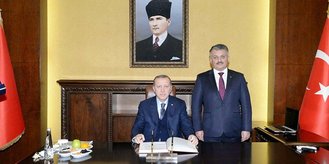 Cumhurbakan Erdoan, Balkesir Valiliini ziyaret etti