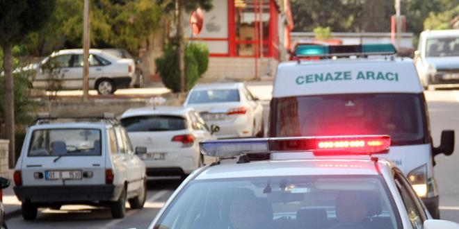 Emekli polisin cenazesi vasiyeti üzerine polis eskortuyla götürüldü