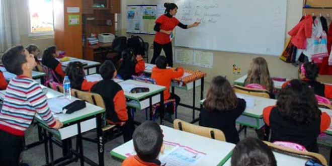 'Öğretmen başına düşen öğrenci sayısı 17'ye düştü'