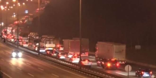 İstanbul'da zincirleme kaza!
