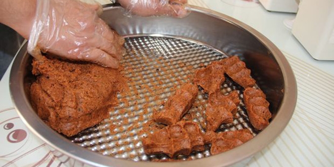 Çiğköfte tartışmasına Bakan Fakıbaba da katıldı