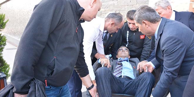 Fenalaşan Gazi'ye ilk müdahaleyi belediye başkanı yaptı