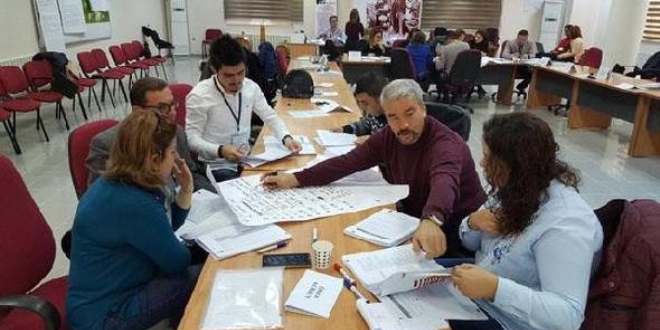 Sağlık çalışanlarına afet ve acil durum eğitimi