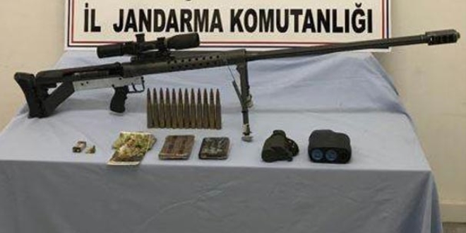Teröristlerin toprağa gömülü keskin nişancı tüfeği bulundu