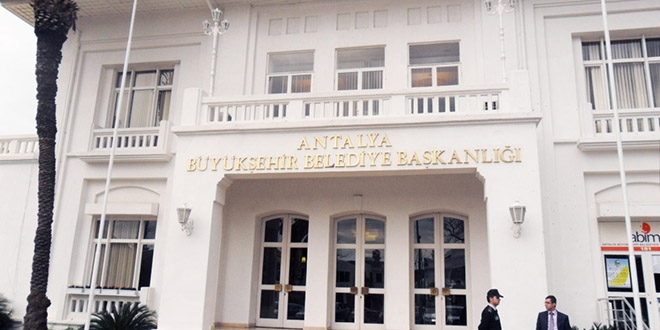 Belediyeye 200 dilekçe veren vatandaşa 'hakaret' davası