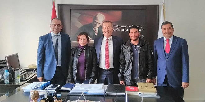 Yar�m b�rakt��� okulu 10 y�l sonra derece ile bitirdi