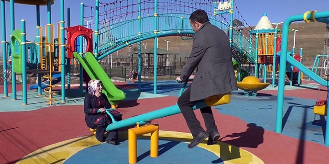 Türkiye'nin en soğuk kentinde şaşırtan görüntüler