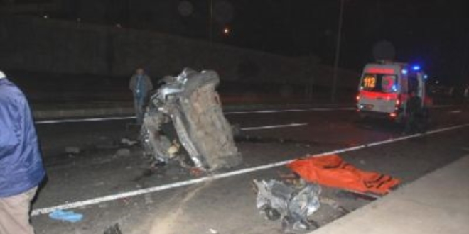 Yalova'da trafik kazas: 2 l