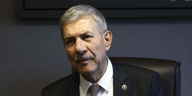 Salk Bakan Ahmet Demircan istifasn sundu