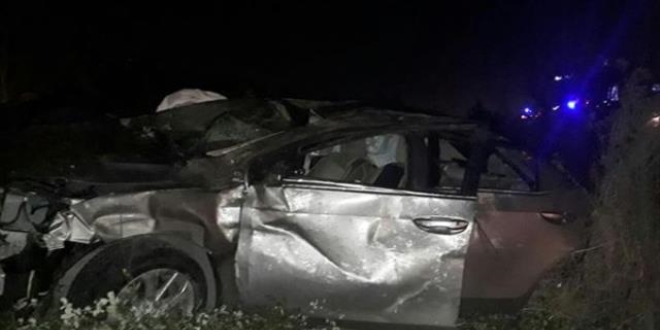 Kastamonu'da bir otomobil ana yola devrildi: 1 ölü
