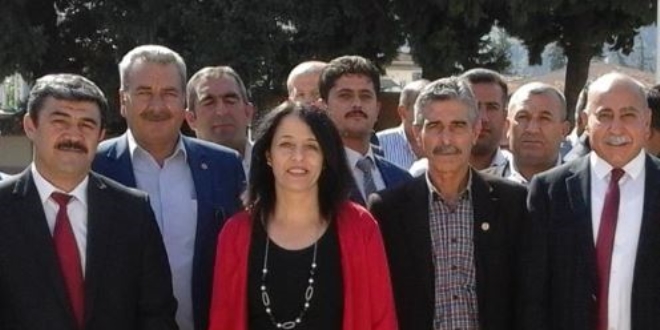 İlçenin tek kadın muhtarı takdir topluyor