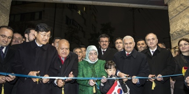 Başbakan Yıldırım, büyükelçilik binasını 'Ayla' ile açtı