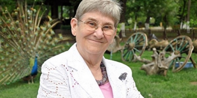 Karatay: Erkeklerler do�u�tan eksik, kendine dikkat etmeli