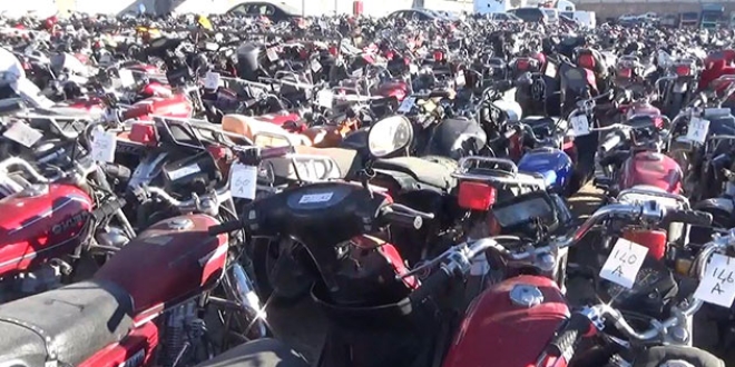 Şanlıurfa'da polis 945 motosiklete el koydu