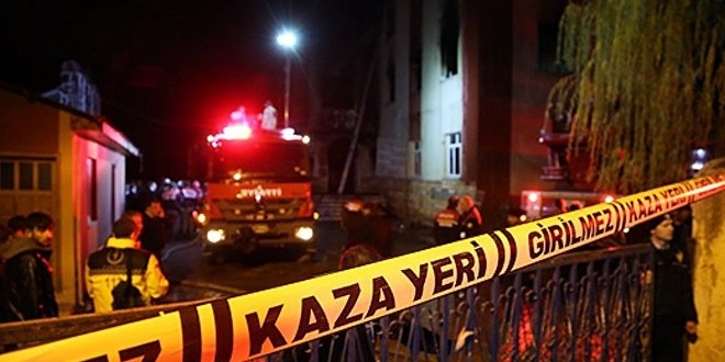 Adana'da Karayolları Şube Şefliği yerleşkesinde yangın