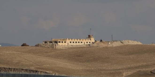 YPG, Fırat kıyısında karakollar kurdu