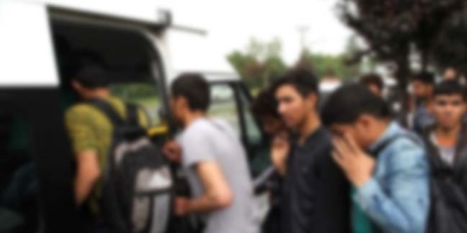 Tosya'da göçmen kaçakçılığından 2 kişiye ceza yağdı