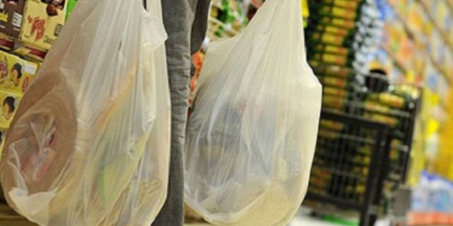 Marketlerdeki naylon poşetler parayla satılacak