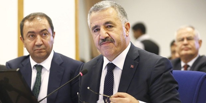 Senegal'de FET�'n�n beli k�r�ld�