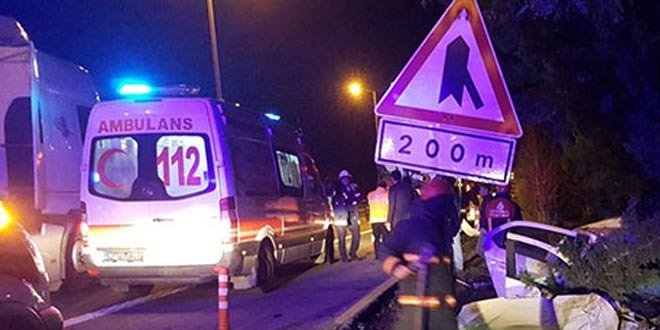 TEM otoyolunda trafik kazası: 1 ölü, 2 yaralı