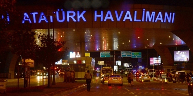 Atatürk Havalimanı'nda şüpheli çanta alarmı