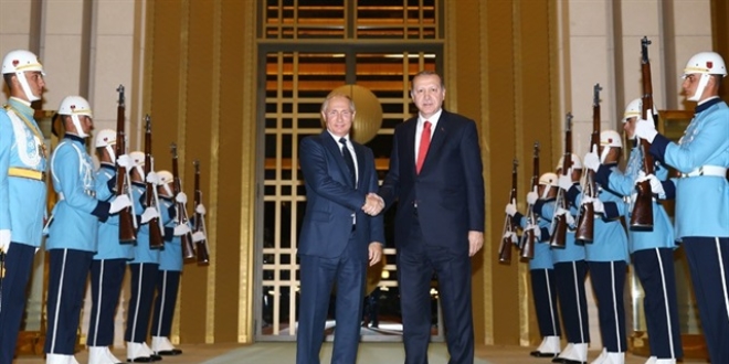 Rusya Devlet Ba�kan� Putin T�rkiye'den ayr�ld�