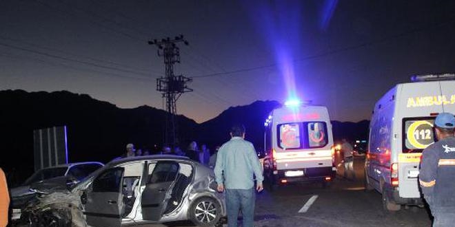 Ktahya'da trafik kazas: 1'i ar 6 yaral