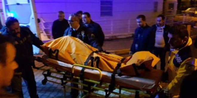 Karab�k'te trenin alt�nda kalan i��i hayat�n� kaybetti