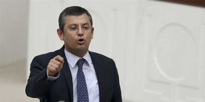 CHP'li Özel, hangi bakanı dinlediğini unuttu