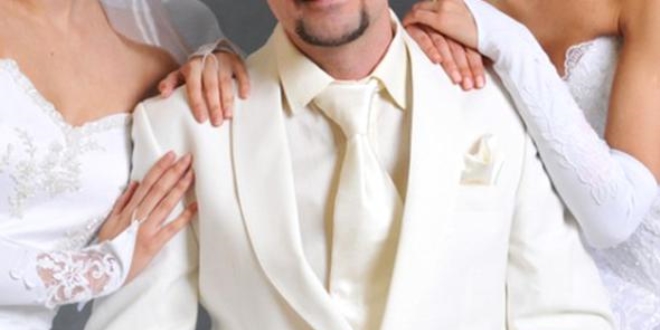 Skandal 'ikinci e� bulma' sitesi kapand�