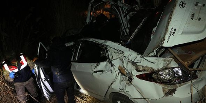 Ehliyetsiz sürücünün kullandığı araç kanala düştü: 2 ölü