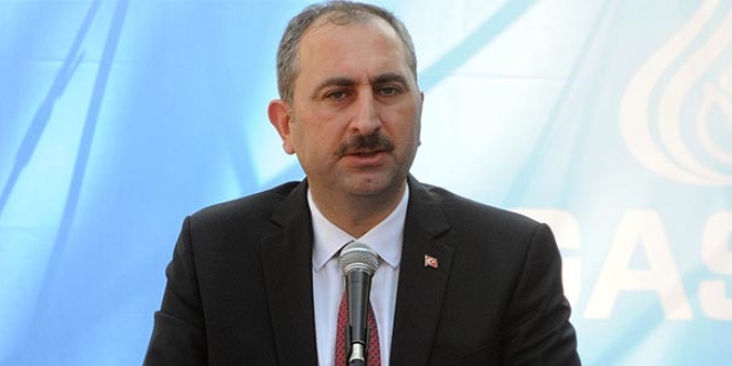 Bakanı Gül: Darbeciler Türk mahkemeleri karşısında hesap verecek