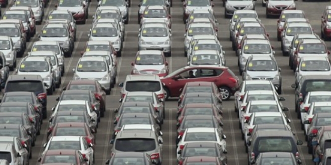 Otomotiv pazarı 2018'de kur baskısında