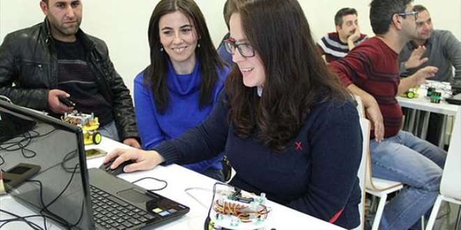 Öğretmenler Gezegenevi'nde 'kodlama' öğreniyor