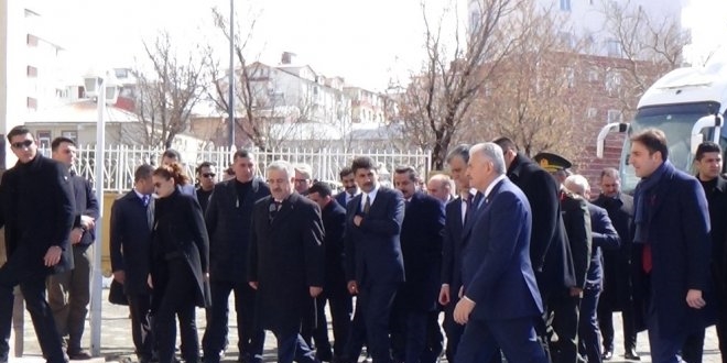 Başbakan Yıldırım Kırıkkale Valiliğini ziyaret etti