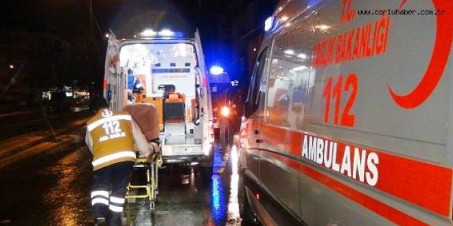 Kimyasal madde taşıyan tır demir yüklü tıra çarptı: 1 yaralı