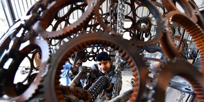 Hurda metallerden sanat eseri yap�yorlar