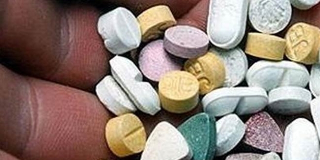 2 k�z ��renci diziden etkilenip intihara kalk��t� iddias�