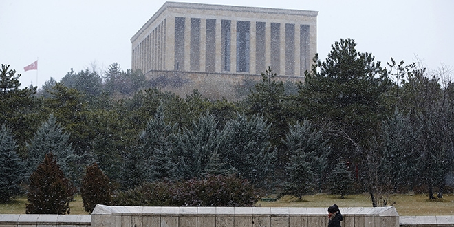 Ankara beyaza büründü