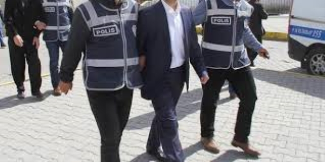 FETÖ'nün ilçe imamı ve eşi tutuklandı